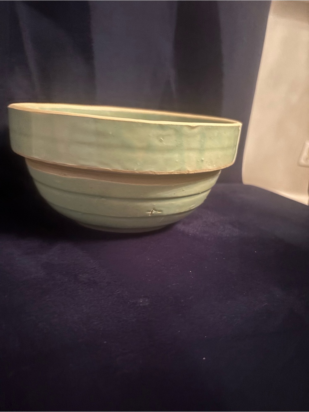 vtg 7"  beehive mccoy caledon/pale green yellow-ware Glossy Ceramic Pottery Bowl